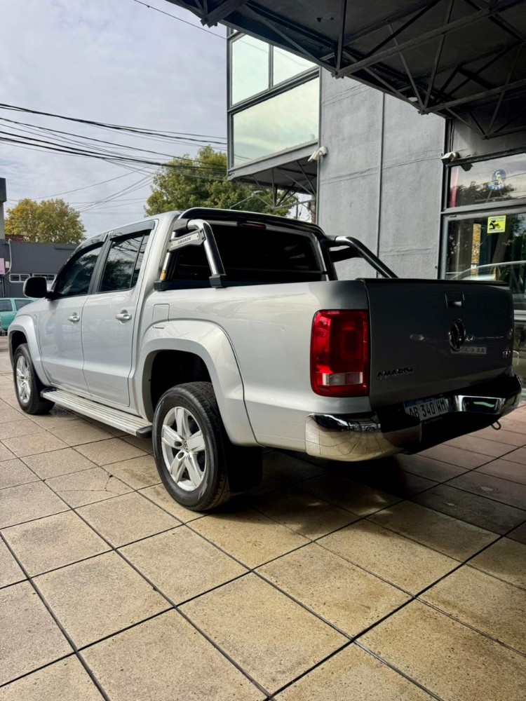 Volkswagen Amarok Highline — foto 7